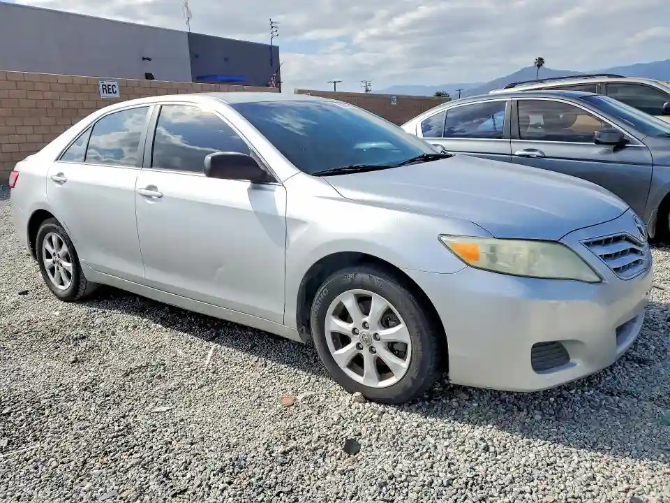 4T1BF3EK9AU111073 2010 TOYOTA CAMRY-3