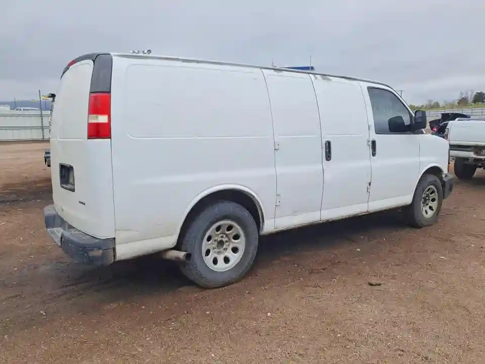 1GTS7AFX3D1114251 2013 GMC SAVANA-2