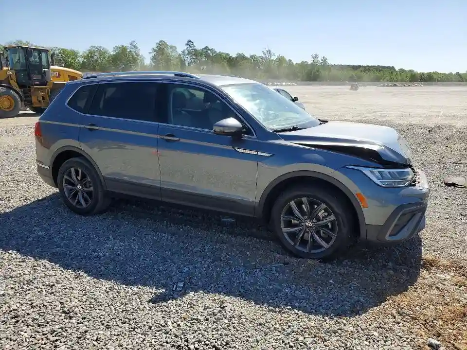 3VVNB7AX6PM079963 2023 VOLKSWAGEN TIGUAN-3