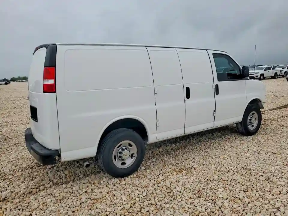 1GCWGAF71R1289493 2024 CHEVROLET EXPRESS-2