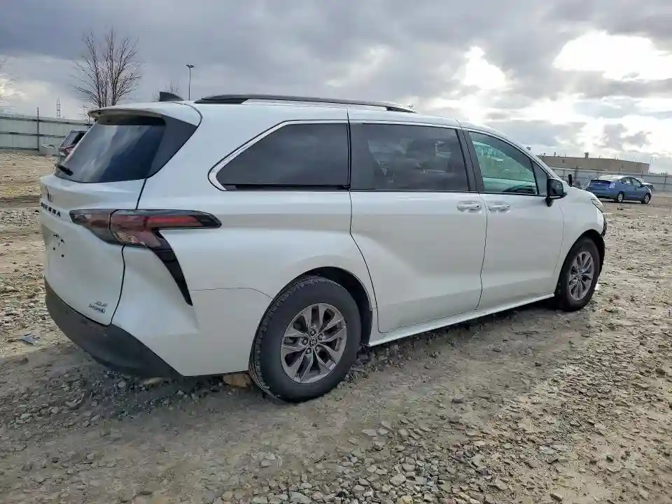 5TDYRKEC2PS155941 2023 TOYOTA SIENNA-2
