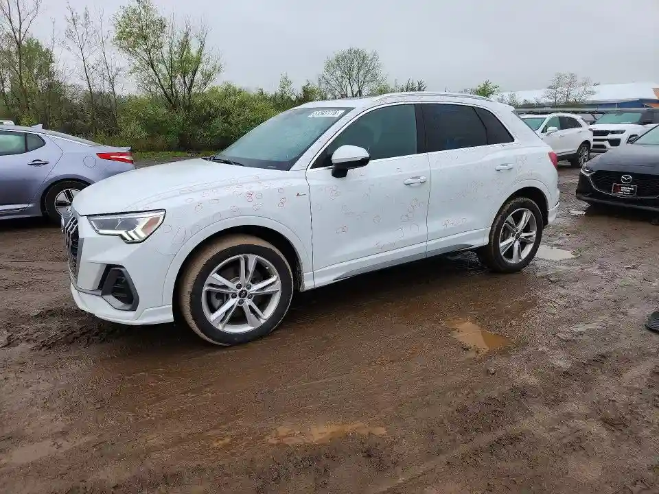 WA1EECF3XR1037374 2024 AUDI Q3-0
