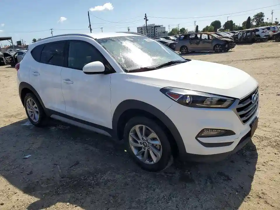 KM8J33A40JU670104 2018 HYUNDAI TUCSON-3