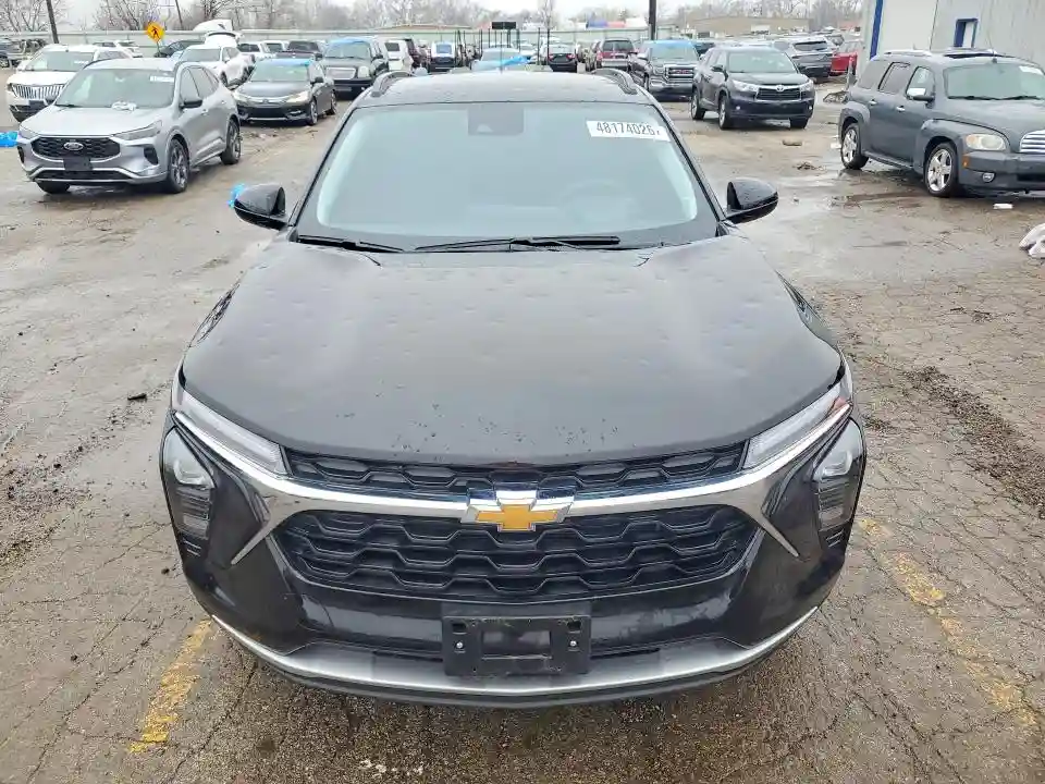 KL77LHEP7SC296014 2025 CHEVROLET TRAX-4