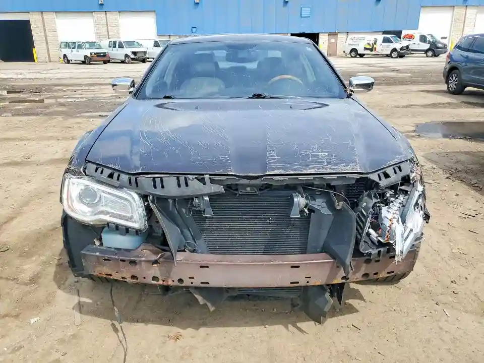 2C3CCAET8DH644607 2013 CHRYSLER 300-4
