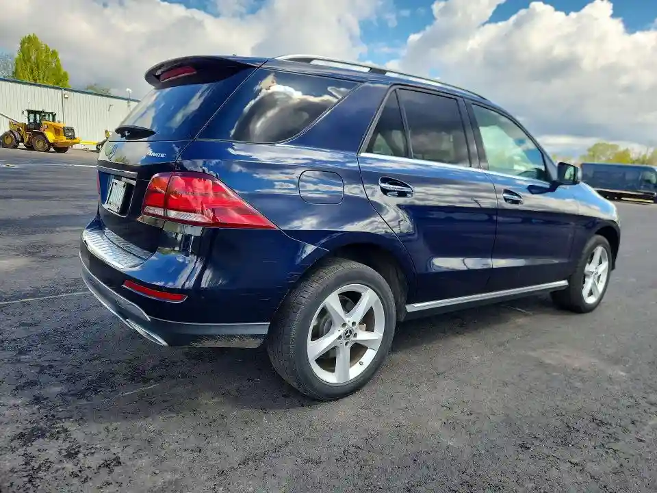 4JGDA5HB9JB140048 2018 MERCEDES-BENZ GLE-CLASS-2