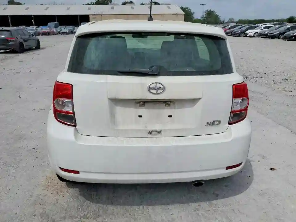 JTKKU4B48B1015288 2011 SCION XD-5