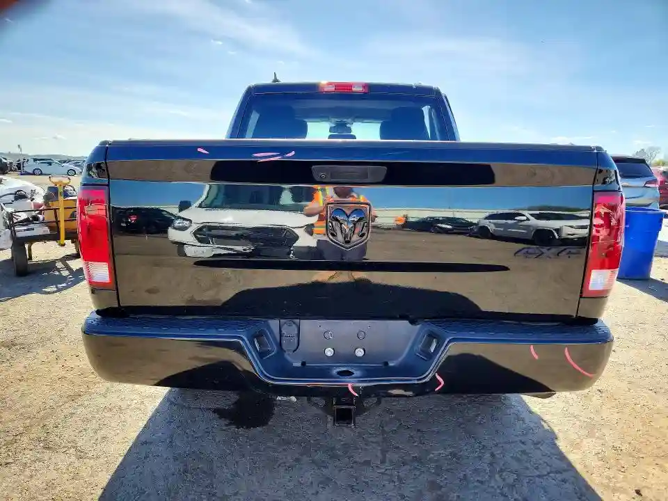 1C6RR7KGXKS675059 2019 RAM 1500-5