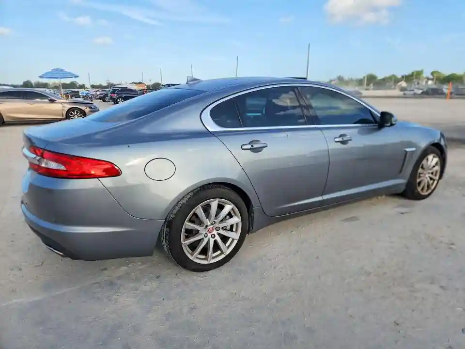 SAJWA0FSXFPU50496 2015 JAGUAR XF-2