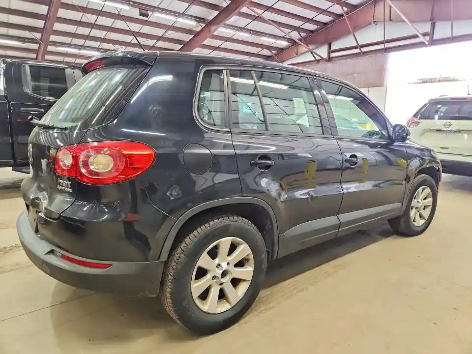 WVGBV7AX5AW522535 2010 VOLKSWAGEN TIGUAN-2