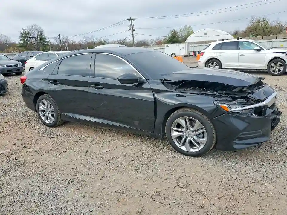 1HGCV1F15JA182585 2018 HONDA ACCORD-3