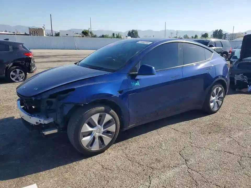 7SAYGDEE3RA230687 2024 TESLA MODEL Y-0