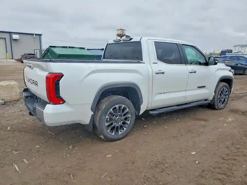 5TFJC5DB8NX004364 2022 TOYOTA TUNDRA-2