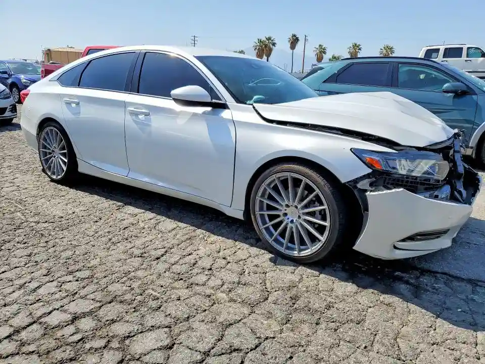 1HGCV1F35JA170177 2018 HONDA ACCORD-3