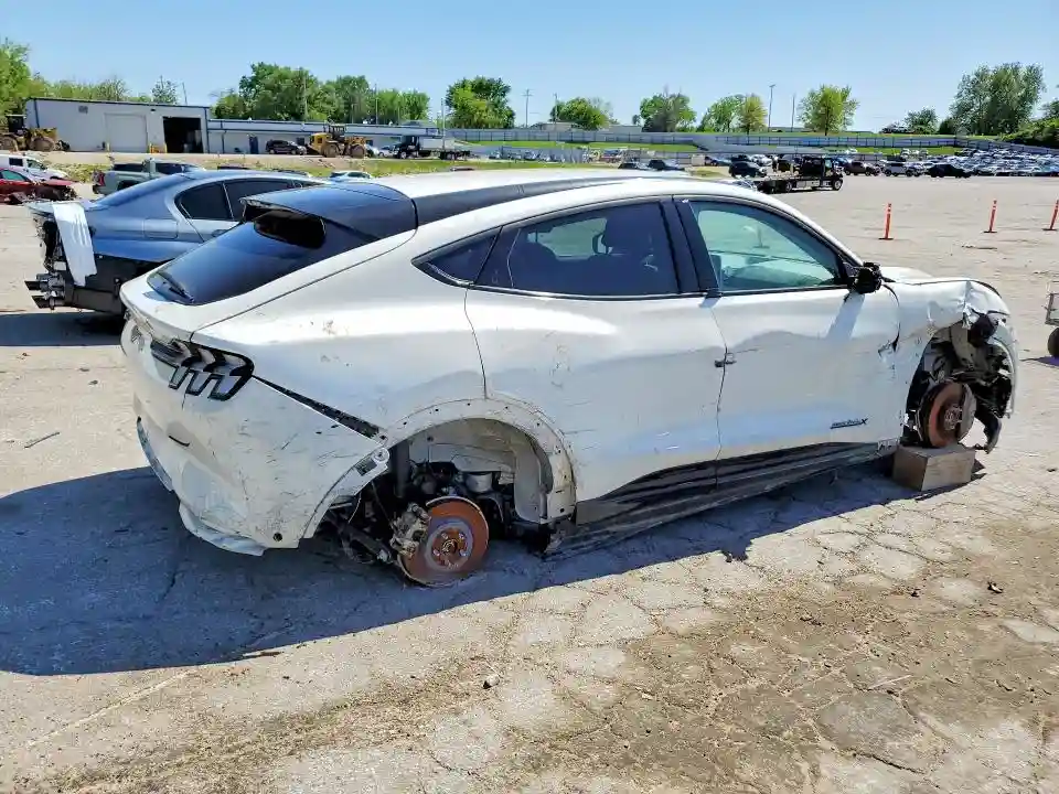 3FMTK3SU3RMA04686 2024 FORD MUSTANG-2