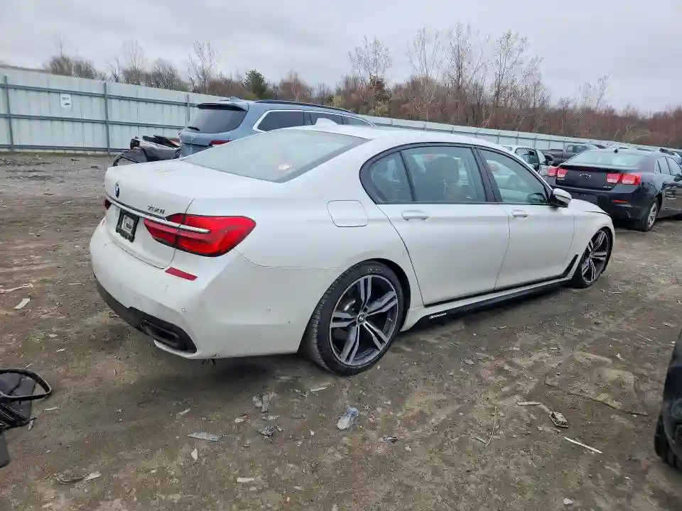 WBA7F2C57GG419073 2016 BMW 7 SERIES-2