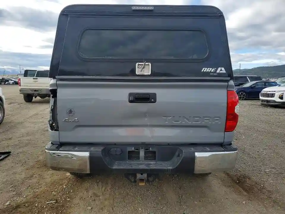 5TFUY5F14JX732180 2018 TOYOTA TUNDRA-5