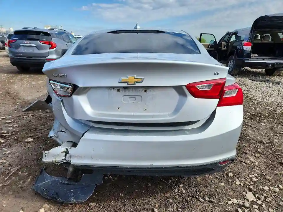 1G1ZD5ST5JF179188 2018 CHEVROLET MALIBU-5