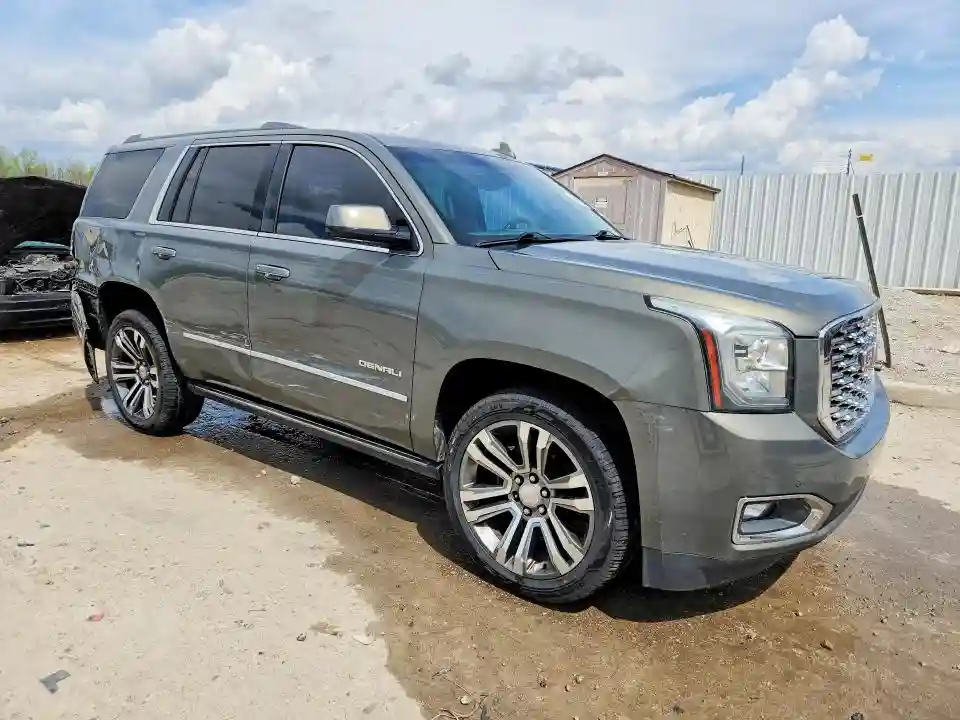 1GKS2CKJ7JR252629 2018 GMC YUKON-3