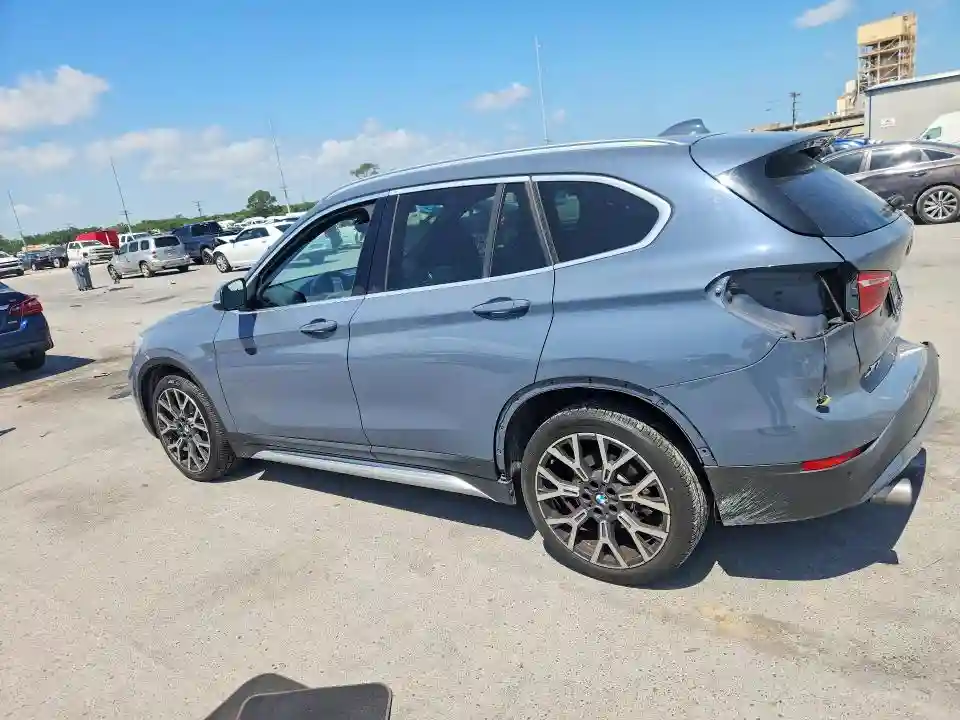 WBXJG7C0XN5U59506 2022 BMW X1-1