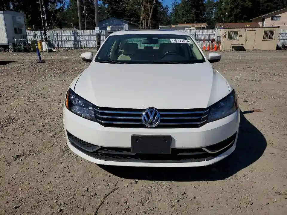 1VWBH7A36DC088489 2013 VOLKSWAGEN PASSAT-4