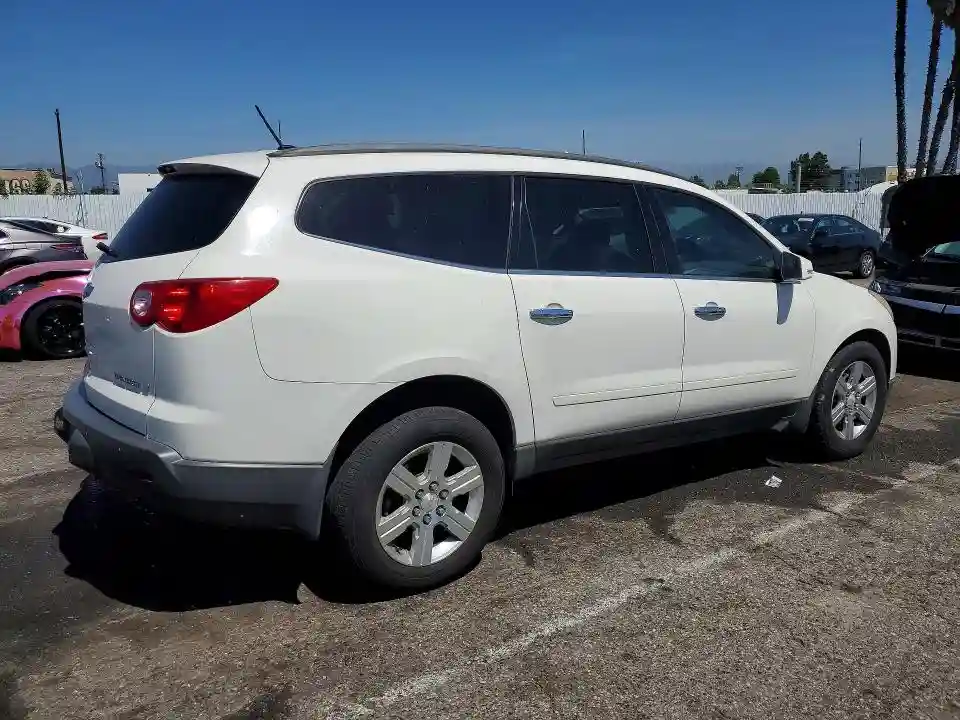 1GNKVJED0BJ357243 2011 CHEVROLET TRAVERSE-2
