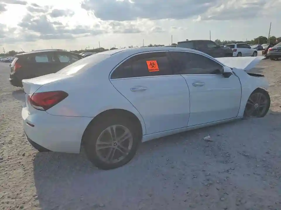 W1K3G4EB2LW045815 2020 MERCEDES-BENZ A-CLASS-2