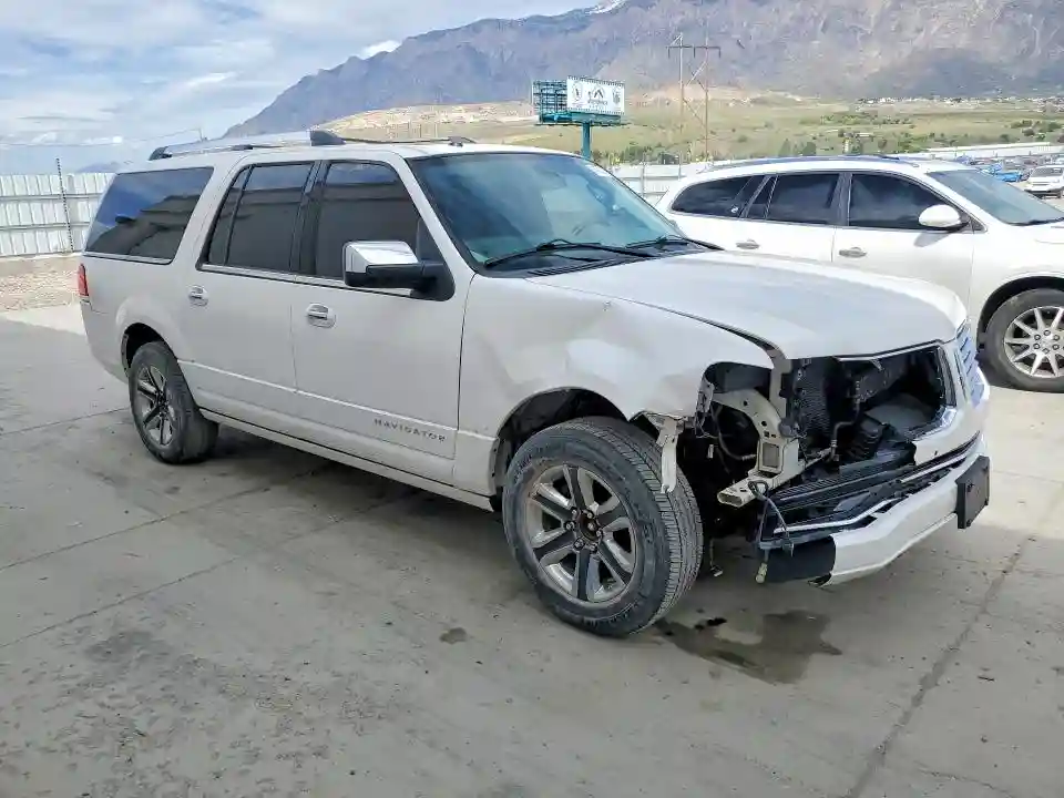 5LMJJ3JT4FEJ08752 2015 LINCOLN NAVIGATOR-3