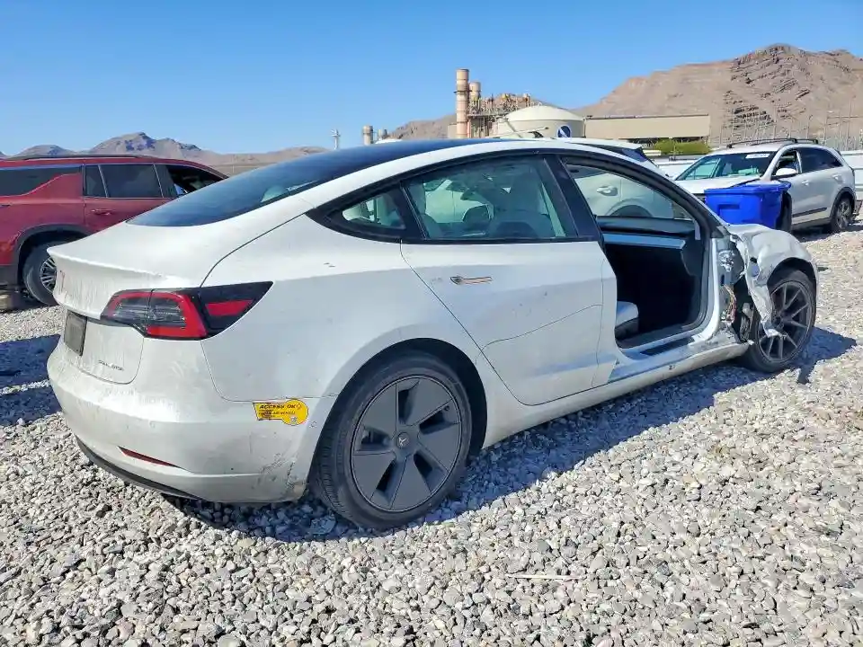 5YJ3E1EB3MF091416 2021 TESLA MODEL 3-2