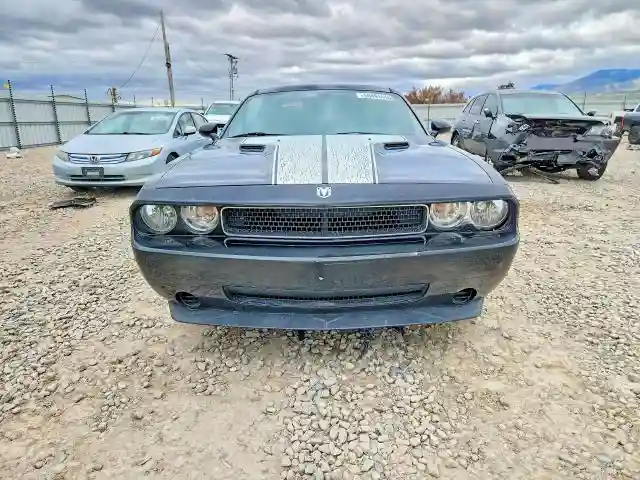 2B3CJ4DV8AH219049 2010 DODGE CHALLENGER-4