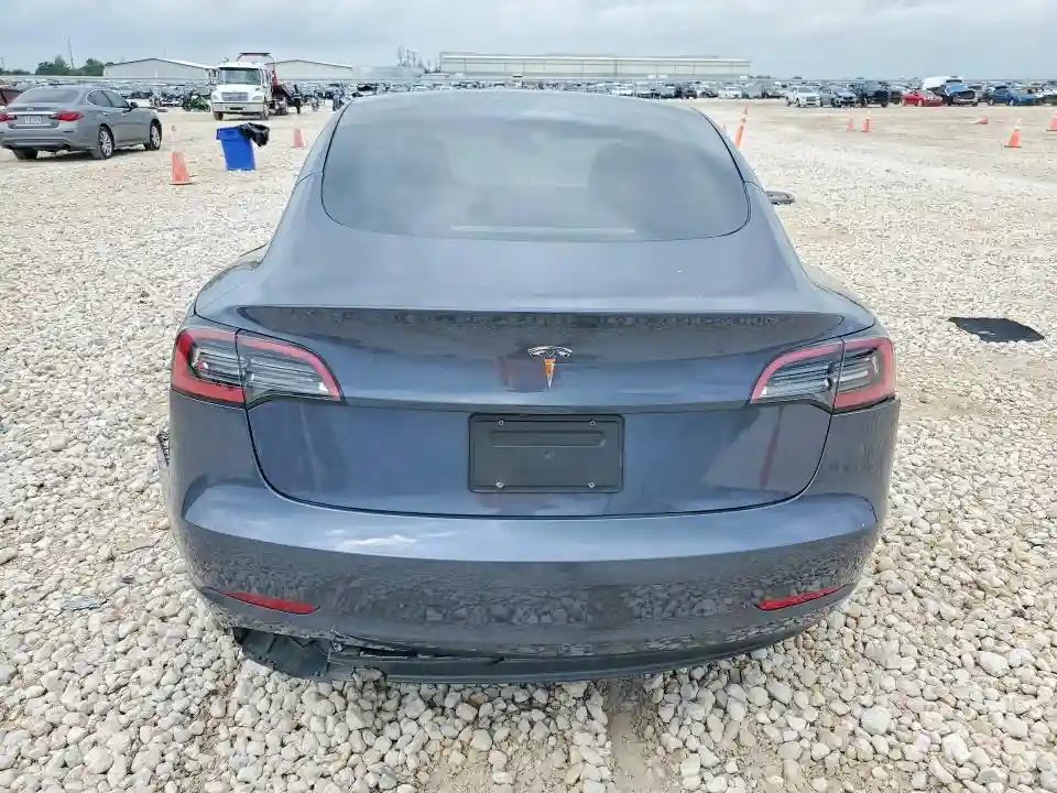 5YJ3E1EA4PF695178 2023 TESLA MODEL 3-5