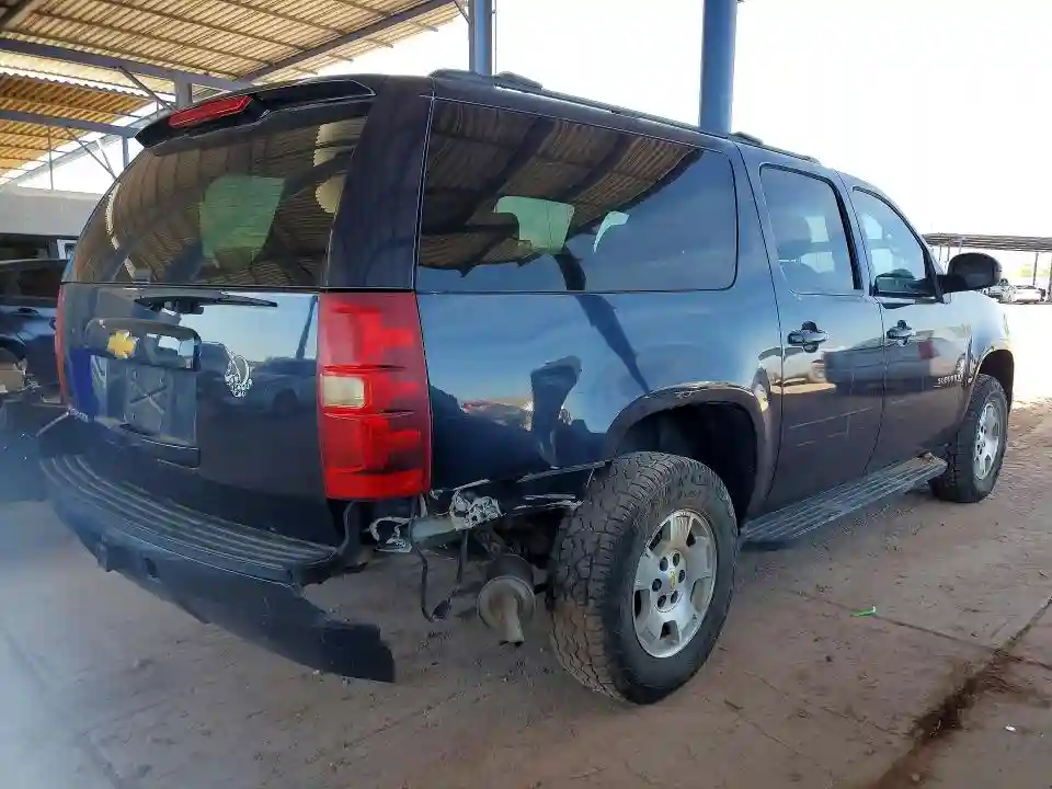 1GNSCHE02DR212835 2013 CHEVROLET SUBURBAN-2