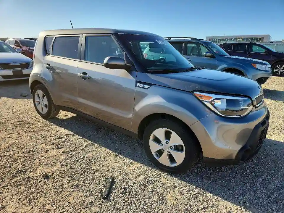 KNDJN2A26G7409347 2016 KIA SOUL BASE-3