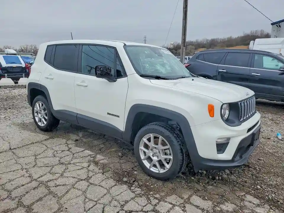 ZACNJDB18PPP19059 2023 JEEP RENEGADE-3