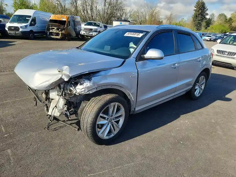 WA1BCCFS6JR016236 2018 AUDI Q3-0
