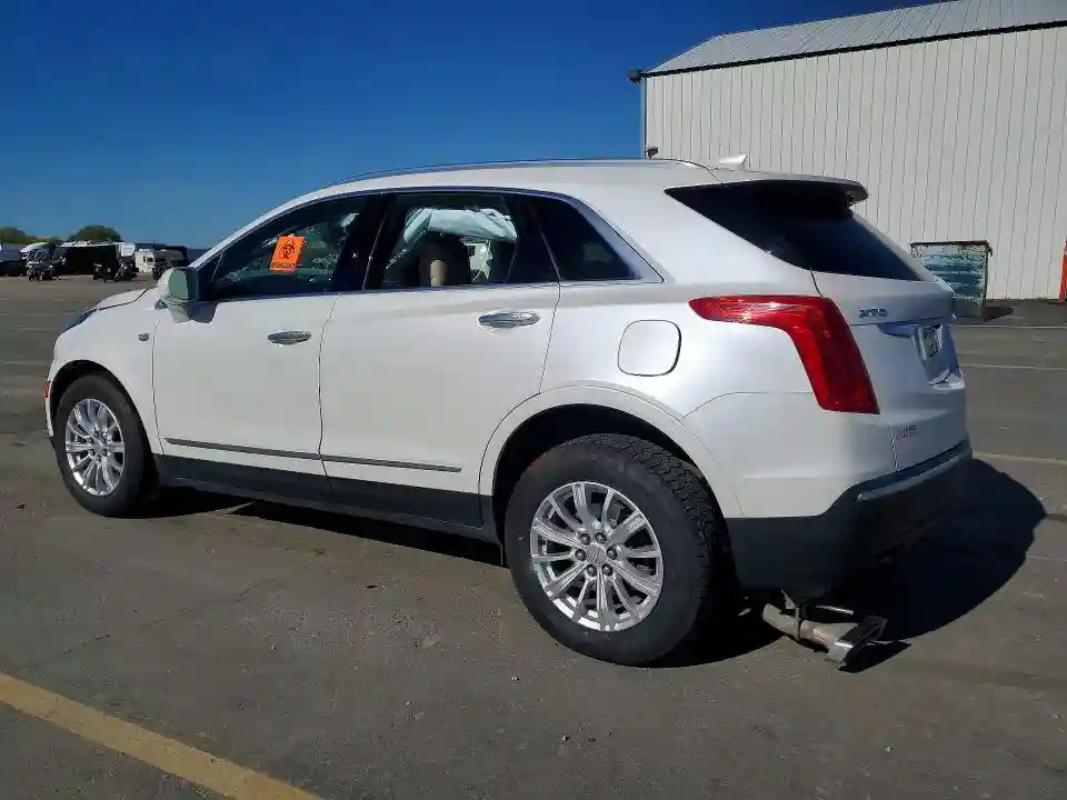 1GYKNARS4HZ302235 2017 CADILLAC XT5-1