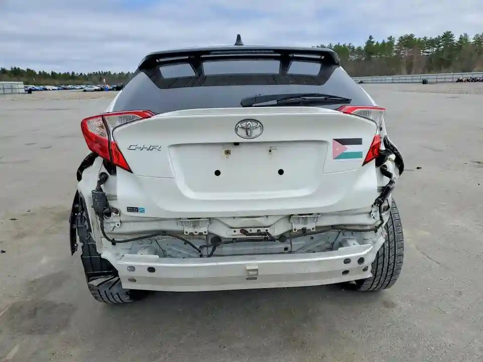 NMTKHMBX7KR100503 2019 TOYOTA C-HR-5