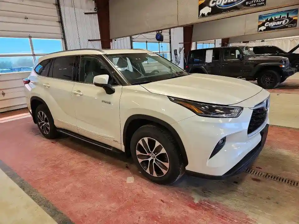5TDHBRCH9MS530747 2021 TOYOTA HIGHLANDER-3
