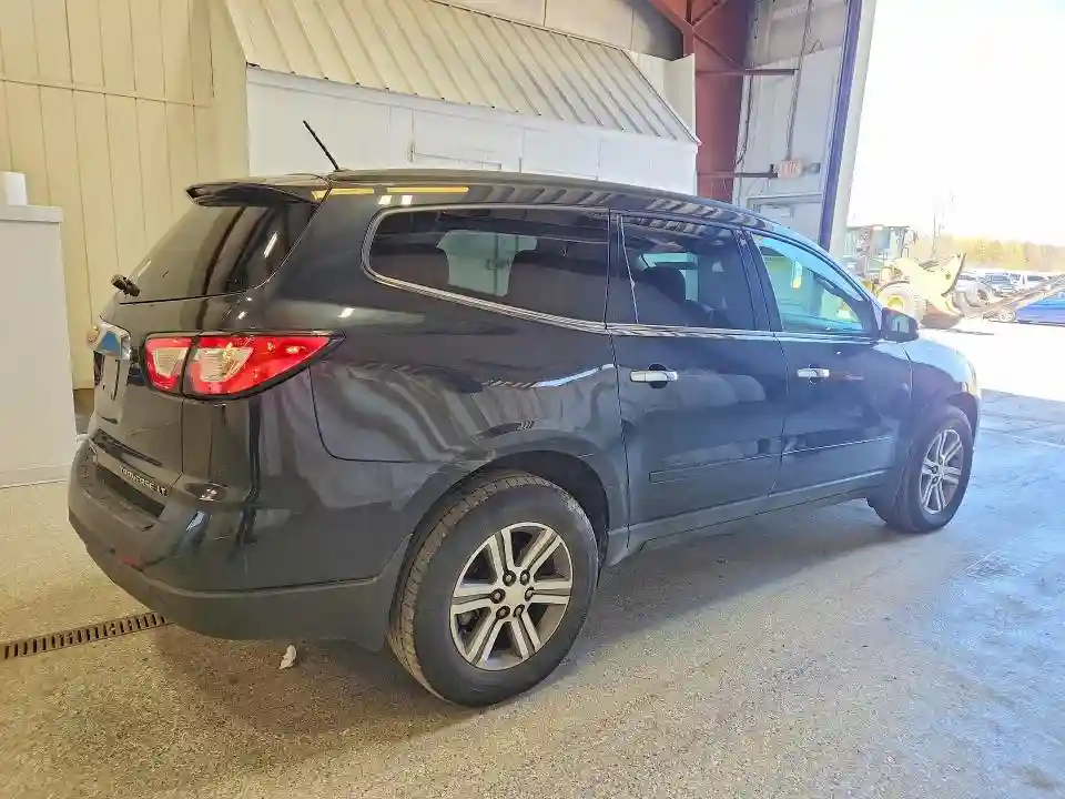 1GNKVHKD7FJ125175 2015 CHEVROLET TRAVERSE-2