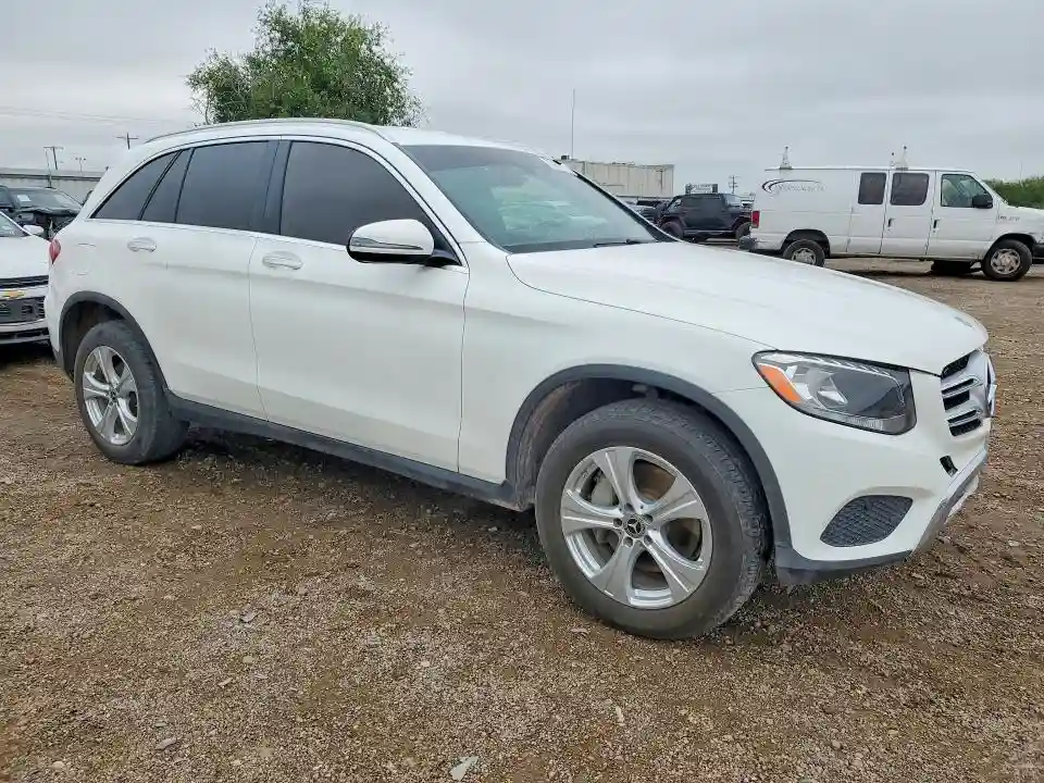 WDC0G4JB3JV068519 2018 MERCEDES-BENZ GLC-CLASS-3