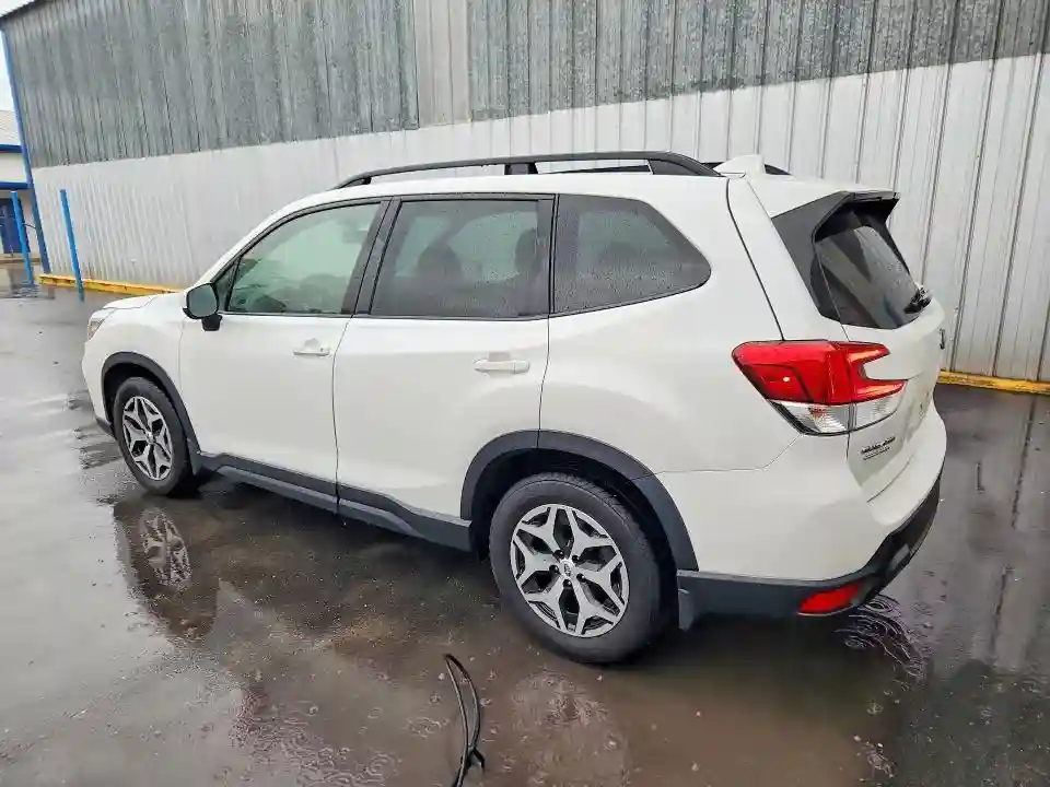JF2SKAJC0MH571515 2021 SUBARU FORESTER-1
