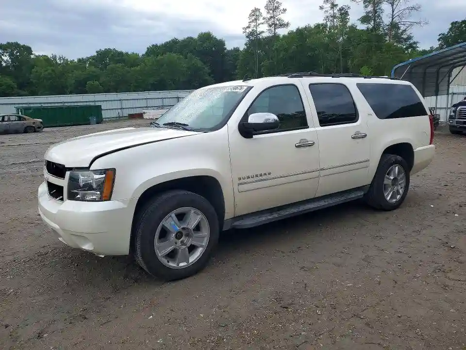 1GNUKKE3XAR274367 2010 CHEVROLET SUBURBAN-0