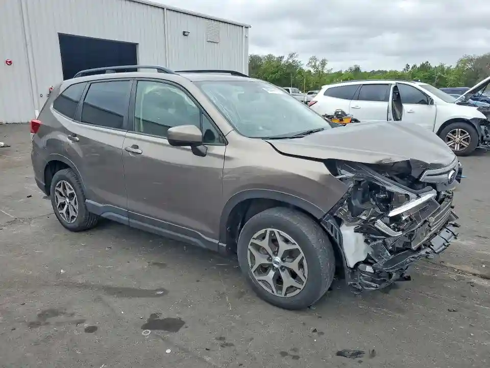 JF2SKAJC3LH459225 2020 SUBARU FORESTER-3