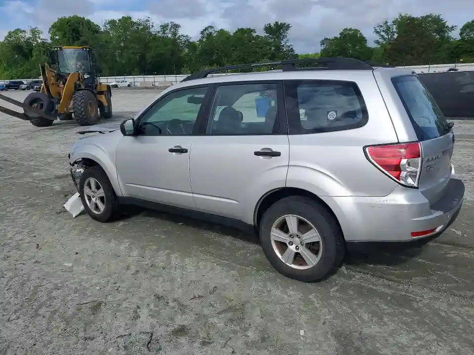 JF2SHBBC1BH700586 2011 SUBARU FORESTER-1