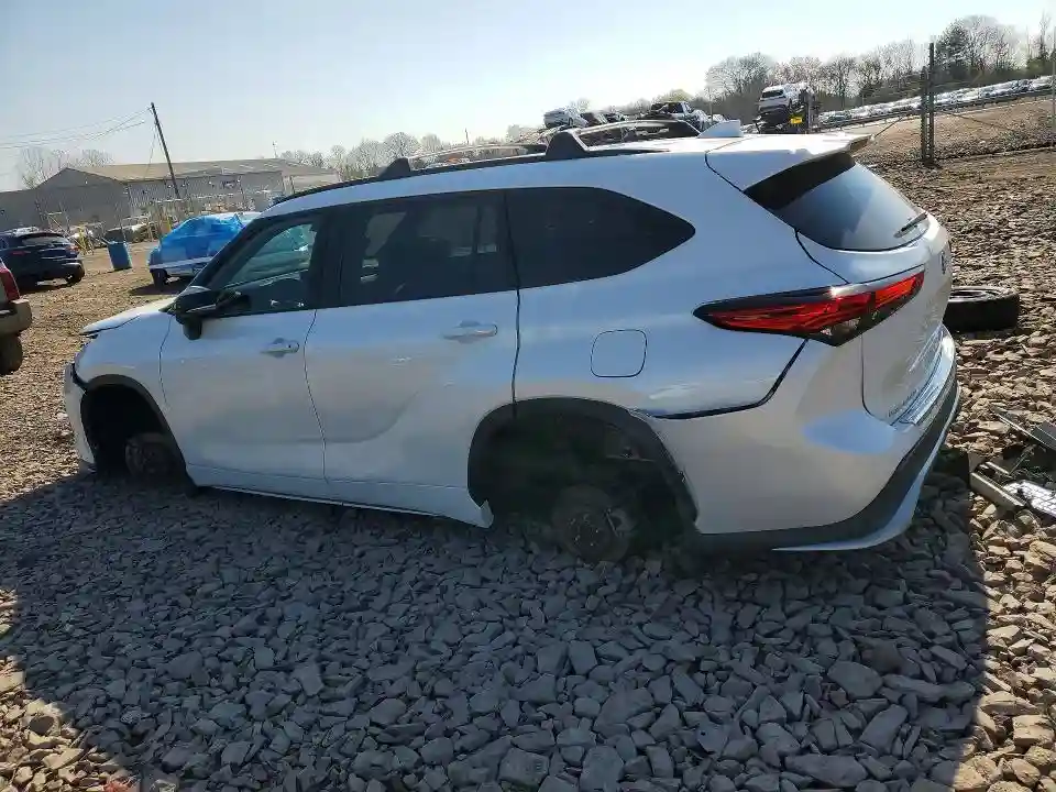 5TDJZRBH8NS166580 2022 TOYOTA HIGHLANDER-1