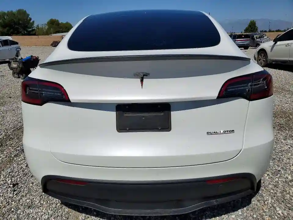 7SAYGDEF9RF072254 2024 TESLA MODEL Y-5