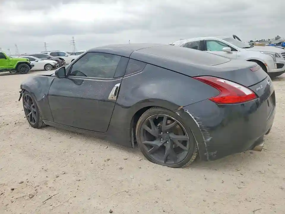 JN1AZ4EH7JM572440 2018 NISSAN 370Z-1