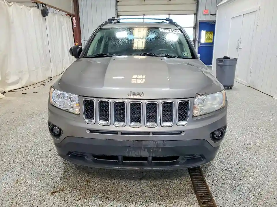 1C4NJDBB0CD705497 2012 JEEP COMPASS-4