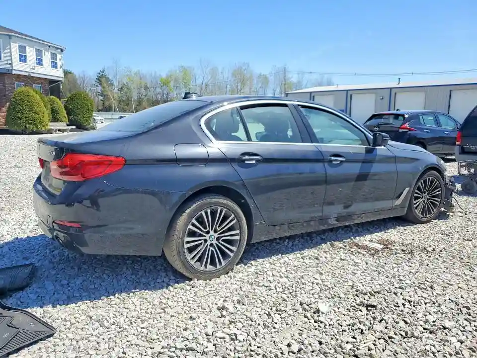 WBAJA7C52JG907372 2018 BMW 5 SERIES-2