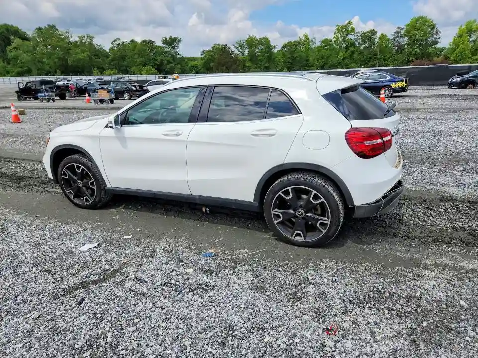 WDCTG4GB4KU020569 2019 MERCEDES-BENZ GLA-CLASS-1